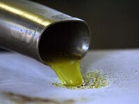 Ελαιόλαδο: Γιατί είναι απαραίτητο για το...