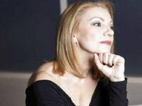 Πέμη Ζούνη για τον ρόλο της στη «Γη της ...