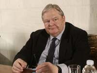 Βενιζέλος: «Η αυτοδυναμία έχει κλείσει τ...