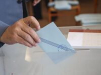 Ανατροπές στο πολιτικό σκηνικό από τις ε...