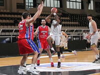 Πολύ κακός ο Απόλλων Πατρών έχασε 82-61 ...