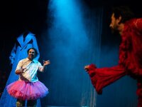 Οι καρναβαλιστές πήγαν στις "Εκκλησ...