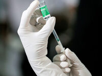 Μετάλλαξη "Όμικρον": "Είν...