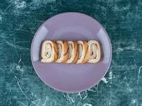 Συνταγή για ρολάκια με μπανάνα και φυστικοβούτυρο