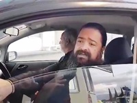Τι λέει ο ιερέας που οργάνωσε την εκδρομ...