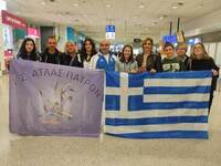 Θερμή υποδοχή από Πατρινούς στο αεροδρόμ...