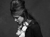 Σαρλότ Κασιράγκι: Το απόλυτο royal beaut...