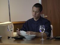 Η σπάνια δημόσια εμφάνιση του Σωτήρη Κον...