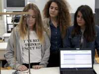 Ο Εγκέλαδος πάει στο Αρσάκειο Πατρών για...