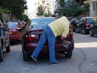 Κορωνοϊός: Απολυμαίνονται όλα τα ταξί της Πάτρας