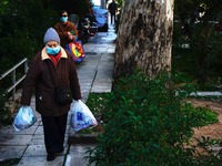 Λοιμωξιολόγος: «Ο κορωνοϊός μεταδίδεται ...