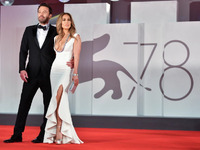 Τζένιφερ Λόπεζ και Μπεν Άφλεκ έλαμψαν στ...