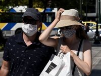 Τζανάκης: Μάσκα υψηλής προστασίας ή διπλ...