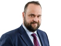 Bασίλης Αϊβαλής: Η Πάτρα έχει μια τελευτ...