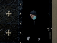 Μητροπολίτης Ναυπάκτου: Οι εκκλησίες δεν...