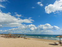 Σάκης Αρναούτογλου: «Γαϊδουροκαλόκαιρο τ...