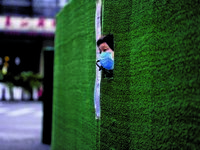 Μεγάλες περιοχές στην Κίνα επιστρέφουν σ...