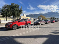 Πάτρα: Αυτοκινητοπομπή στήριξης στους αγ...