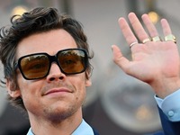 Ο ηθοποιός και τραγουδιστής Χάρις Στάιλς...