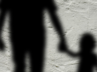 Πετράλωνα: «Η μητέρα περιέγραφε με φυσικ...