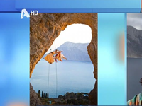 Κάλυμνος: Νεόνυμφοι κρέμονται από τα βρά...