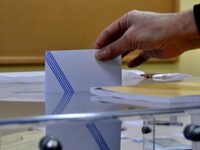 Δημοσκόπηση: Η «ακτινογραφία» των αναποφ...