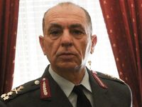 Αιχμηρή επιστολή του πρώην αρχηγού της Ε...