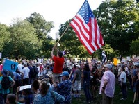 ΗΠΑ :«No Kings» - Μεγάλες διαδηλώσεις κα...