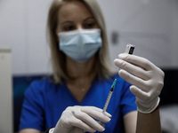 Θεμιστοκλέους για AstraZeneca: Στις περι...