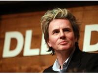 To αλλοτινό ποπ είδωλο Τζον Τέιλορ των D...