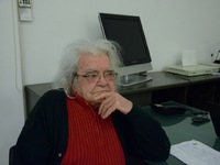 Ξενάγηση στην αναδρομική έκθεση του Πατρ...