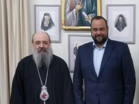 Συνάντηση Αϊβαλή με τον Μητροπολίτη Πατρ...