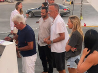 Τομ Χανκς: Περίμενε στην ουρά για το πλο...