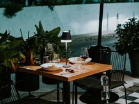 E ναι, το Alpha Guide συμπεριέλαβε εστια...