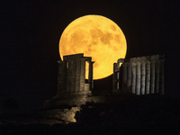 Υπερπανσέληνος 1ης Αυγούστου: Εντυπωσιακ...