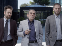 Μια ελληνική μαύρη κωμωδία με θέμα έναν ...