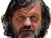 Ο βραβευμένος Βόσνιος σκηνοθέτης Εμίρ Κο...