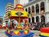 50 τουριστικά λεωφορεία από γραφεία όλης...