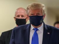 Ο Τραμπ επισκέφθηκε τον σοβαρά άρρωστο α...