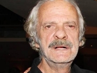 Σπύρος Φωκάς: Εσπευσμένα στο νοσοκομείο ...