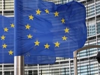 Στο «κόκκινο» οι εμπορικές διαπραγματεύσ...