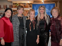  Inner Wheel: Φλας στο χριστουγεννιάτικο...