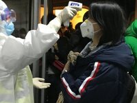 17 νεκροί, 571 κρούσματα του κοροναϊού -...