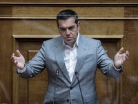 Αλ. Τσίπρας σε Κυρ. Μητσοτάκη: Κάνετε κο...