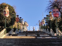 Πάτρα: Και ξαφνικά, «απόβαση» επισκεπτών...