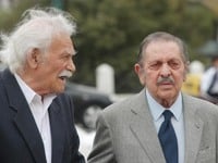 Σαν σήμερα: Ο Μανώλης Γλέζος και ο Πατρι...
