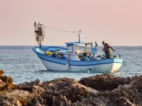 ΥπΑΑΤ: Ενίσχυση της αλιείας για την αντι...