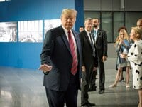 Με δασμούς 50% από 1η Ιουνίου απειλεί τη...