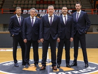 Η DUR στηρίζει την προπονητική ομάδα της...