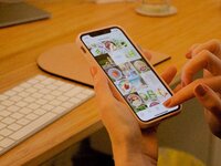 Το υπουργείο Οικονομικών σαρώνει Faceboo...